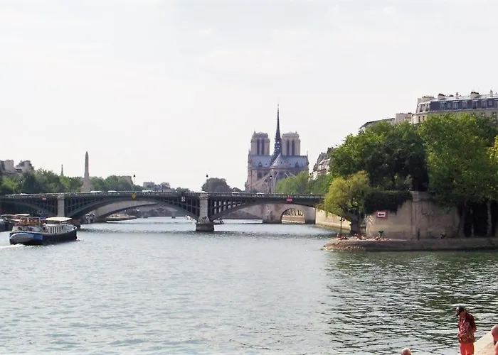 Proche De La Seine Апартаменты *