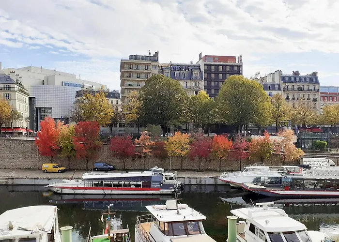 Proche De La Seine 巴黎